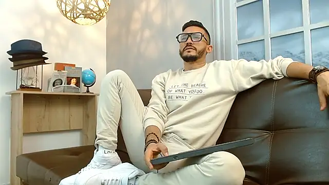 Reiko 85  online show from March 12, 7:17 pm