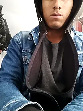 alexander32r online show from September 22, 5:15 pm