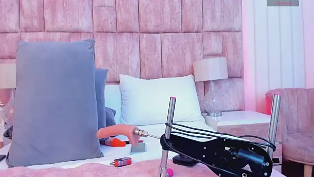 MonserratPeters online show from March 22, 7:42 pm