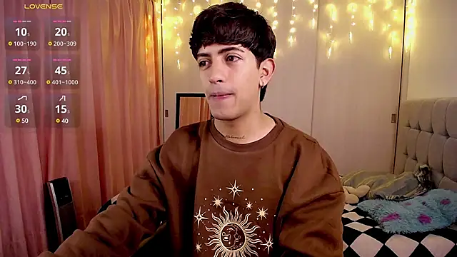 teobowny  online show from December 13, 5:00 pm