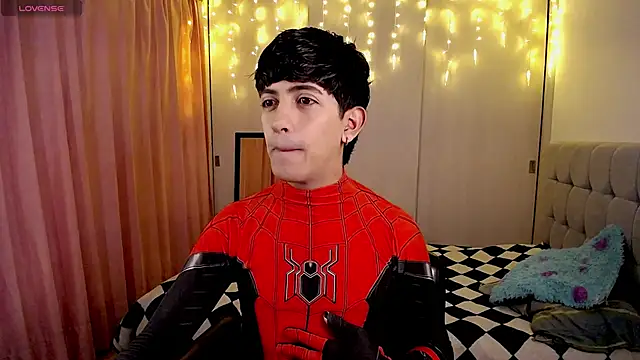 teobowny  online show from December 15, 10:58 pm