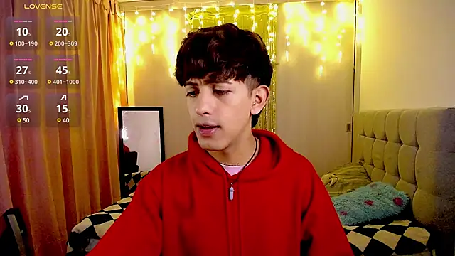 teobowny  online show from December 30, 10:12 pm