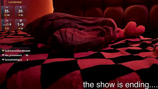 teobowny  online show from January 17, 9:50 pm