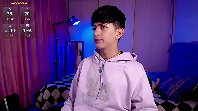 teobowny  online show from January 21, 1:22 pm