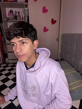 teobowny  online show from February 5, 1:54 pm