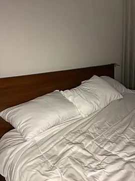 navywildxxx online show from February 3, 5:24 pm