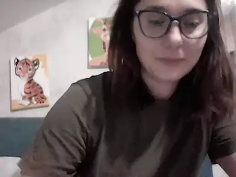 Snapshot of AmberElixir chatting on February 18, 2:49 am AmberElixir online show from February 18, 2:49 am