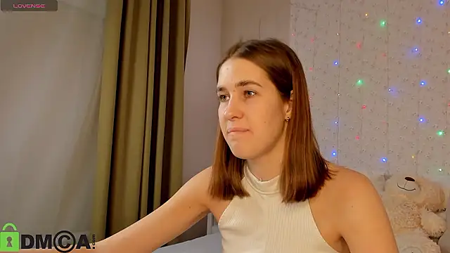 Jennifer Wadee online show from January 18, 12:58 am