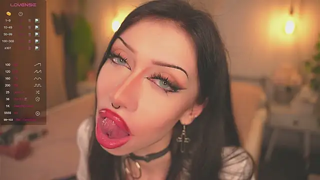 Devilsss toy online show from October 20, 4:07 pm