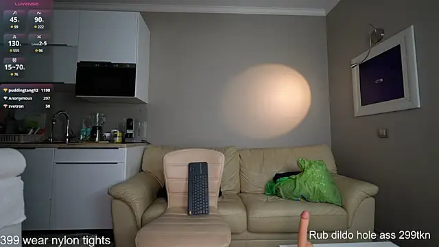 Snapshot of Alex_xxx chatting on March 8, 8:14 pm Alex xxx online show from March 8, 8:14 pm