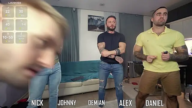 Snapshot of Alex_xxx chatting on October 19, 3:34 pm Alex xxx online show from October 19, 3:34 pm