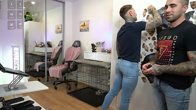 Snapshot of Alex_xxx chatting on October 27, 1:37 pm Alex xxx online show from October 27, 1:37 pm