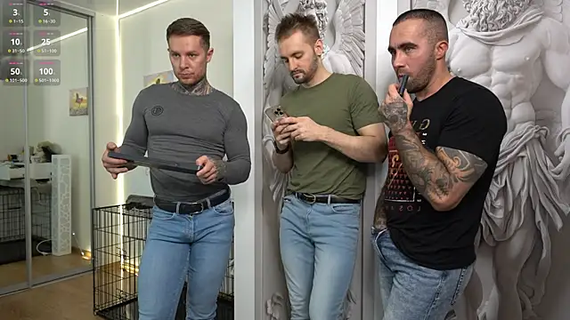 Snapshot of Alex_xxx chatting on November 7, 1:55 pm Alex xxx online show from November 7, 1:55 pm