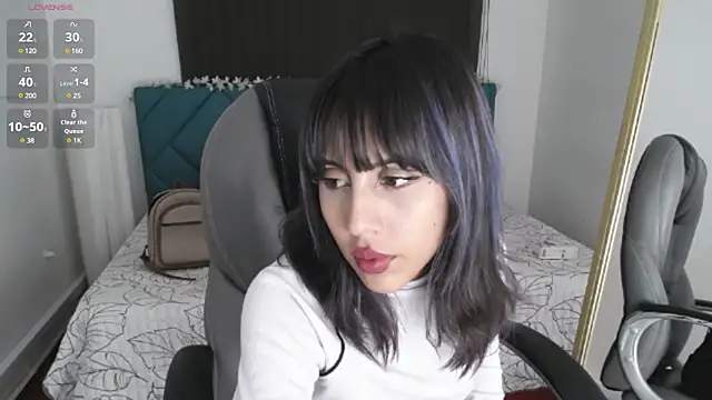 Snapshot of Kitty_Pam chatting on December 19, 10:02 am Kitty Pam online show from December 19, 10:02 am