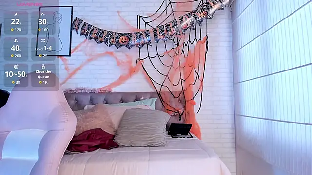 Snapshot of Kitty_Pam chatting on October 26, 9:21 pm Kitty Pam online show from October 26, 9:21 pm