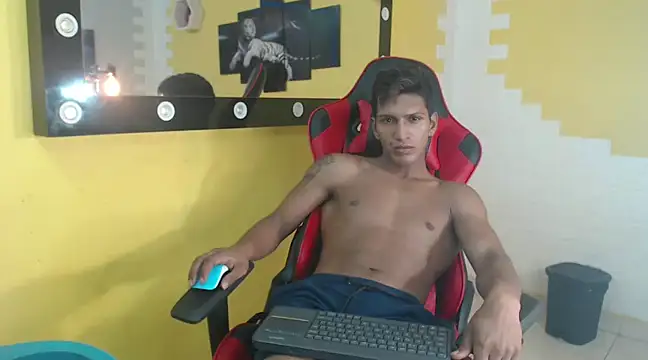 mau elixxx online show from January 15, 7:37 am