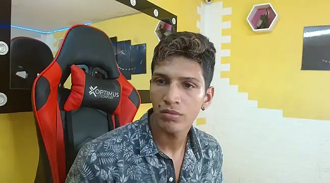 mau elixxx online show from January 19, 9:33 am