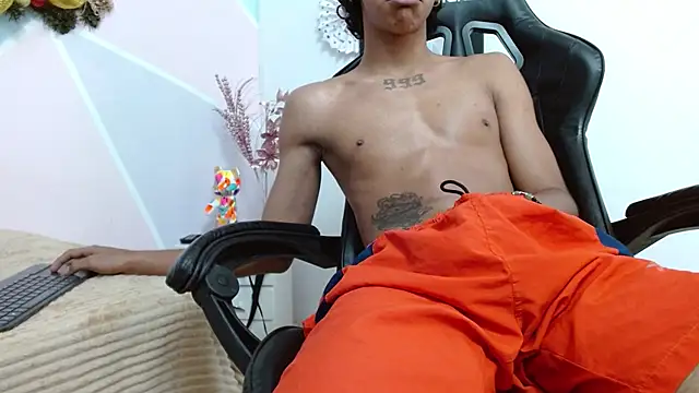 Snapshot of hares_mds chatting on December 11, 4:20 pm hares mds online show from December 11, 4:20 pm