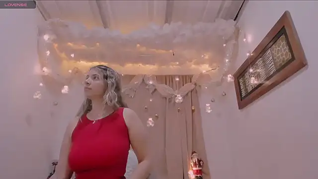 Lauu G online show from December 5, 7:16 am