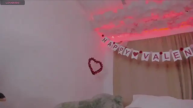 Lauu G online show from February 7, 3:12 am