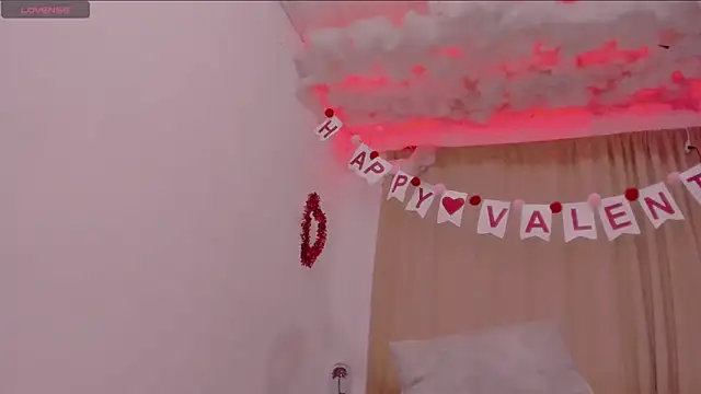 Lauu G online show from February 15, 5:41 am