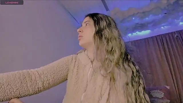 Lauu G online show from March 1, 3:21 am