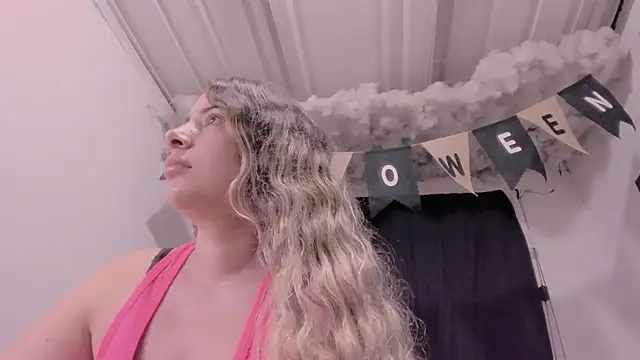 Lauu G online show from October 23, 9:19 am