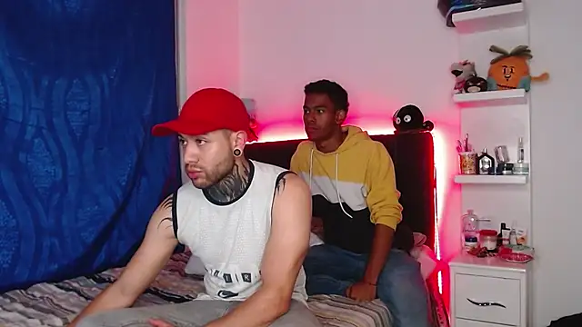 Snapshot of _tatho_perovich_ chatting on February 2, 1:02 am tatho perovich online show from February 2, 1:02 am