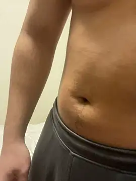 Snapshot of YU-KI00 chatting on December 3, 10:13 am YU-KI00 online show from December 3, 10:13 am