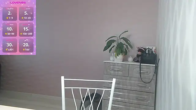 Snapshot of WendyWillson chatting on November 27, 6:26 am WendyWillson online show from November 27, 6:26 am