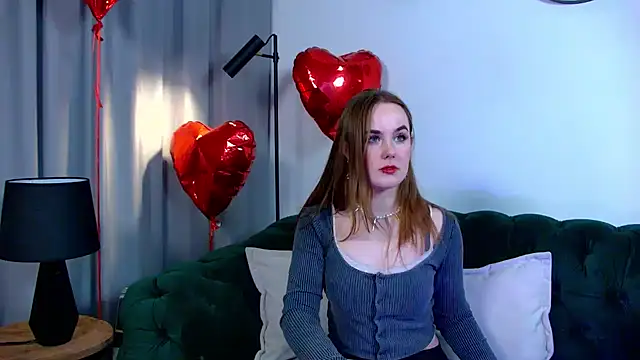 Snapshot of DanaDrake chatting on February 20, 1:03 am DanaDrake online show from February 20, 1:03 am