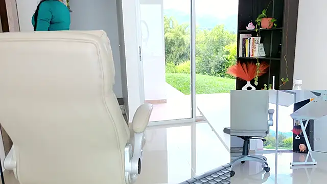 kimberly  online show from March 27, 7:13 pm