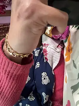 Snapshot of Miss-Kamini chatting on January 24, 3:43 am Miss-Kamini online show from January 24, 3:43 am