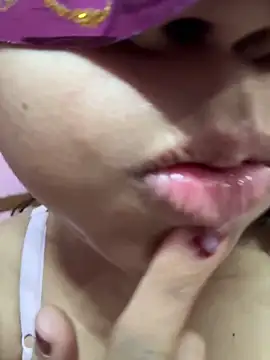 Snapshot of Miss-Kamini chatting on February 27, 5:34 am Miss-Kamini online show from February 27, 5:34 am