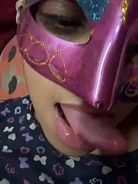 Snapshot of Miss-Kamini chatting on March 14, 1:59 am Miss-Kamini online show from March 14, 1:59 am