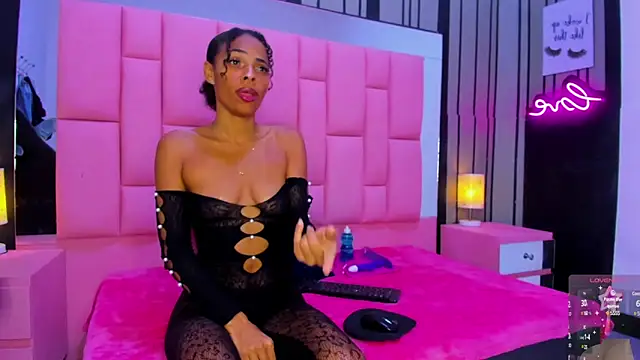 Snapshot of Brithanyslim chatting on December 27, 8:07 pm Brithanyslim online show from December 27, 8:07 pm