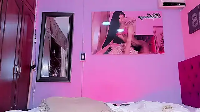 Snapshot of thifanny_black chatting on February 26, 12:58 pm thifanny black online show from February 26, 12:58 pm