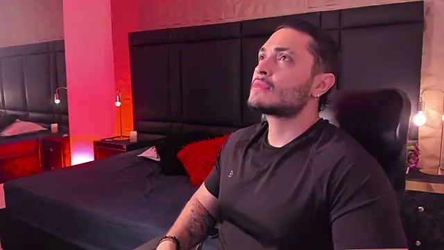 JossAckland online show from March 8, 11:48 am