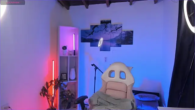 odelei online show from November 6, 10:05 am