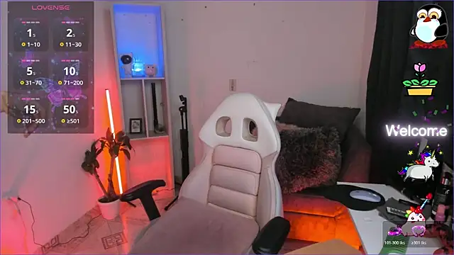 odelei online show from November 28, 12:30 pm