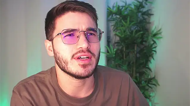 Tony Wylie online show from March 31, 3:52 am