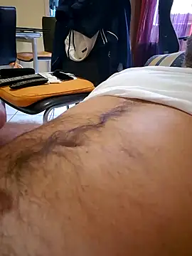 Snapshot of 1talianBeutifulCock chatting on February 7, 10:40 am 1talianBeutifulCock online show from February 7, 10:40 am