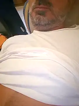 Snapshot of 1talianBeutifulCock chatting on October 19, 3:34 pm 1talianBeutifulCock online show from October 19, 3:34 pm