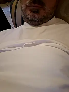 Snapshot of 1talianBeutifulCock chatting on November 26, 1:23 pm 1talianBeutifulCock online show from November 26, 1:23 pm