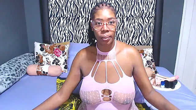 KinkyTall85 online show from March 7, 5:08 am