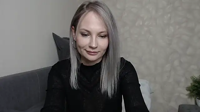 Snapshot of Sunny_bunny6 chatting on December 12, 9:04 pm Sunny bunny6 online show from December 12, 9:04 pm