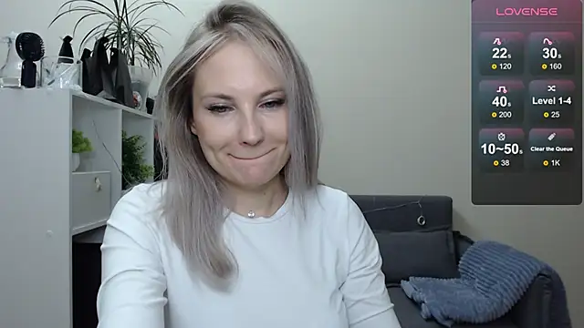 Snapshot of Sunny_bunny6 chatting on January 3, 9:26 pm Sunny bunny6 online show from January 3, 9:26 pm