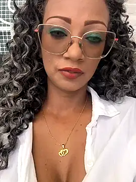 Amaliu  online show from February 28, 3:15 pm