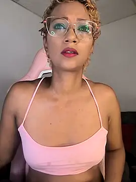 Amaliu  online show from October 6, 2:47 pm