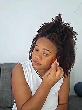 Snapshot of DANIELA_MICHEL chatting on December 26, 12:38 pm DANIELA MICHEL online show from December 26, 12:38 pm